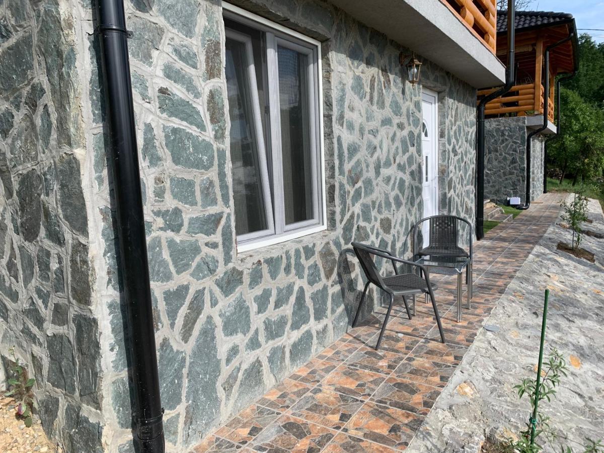 Boja Zalaska - Kameni Apartman Jagodina Buitenkant foto
