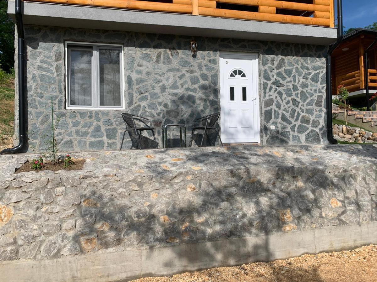 Boja Zalaska - Kameni Apartman Jagodina Buitenkant foto