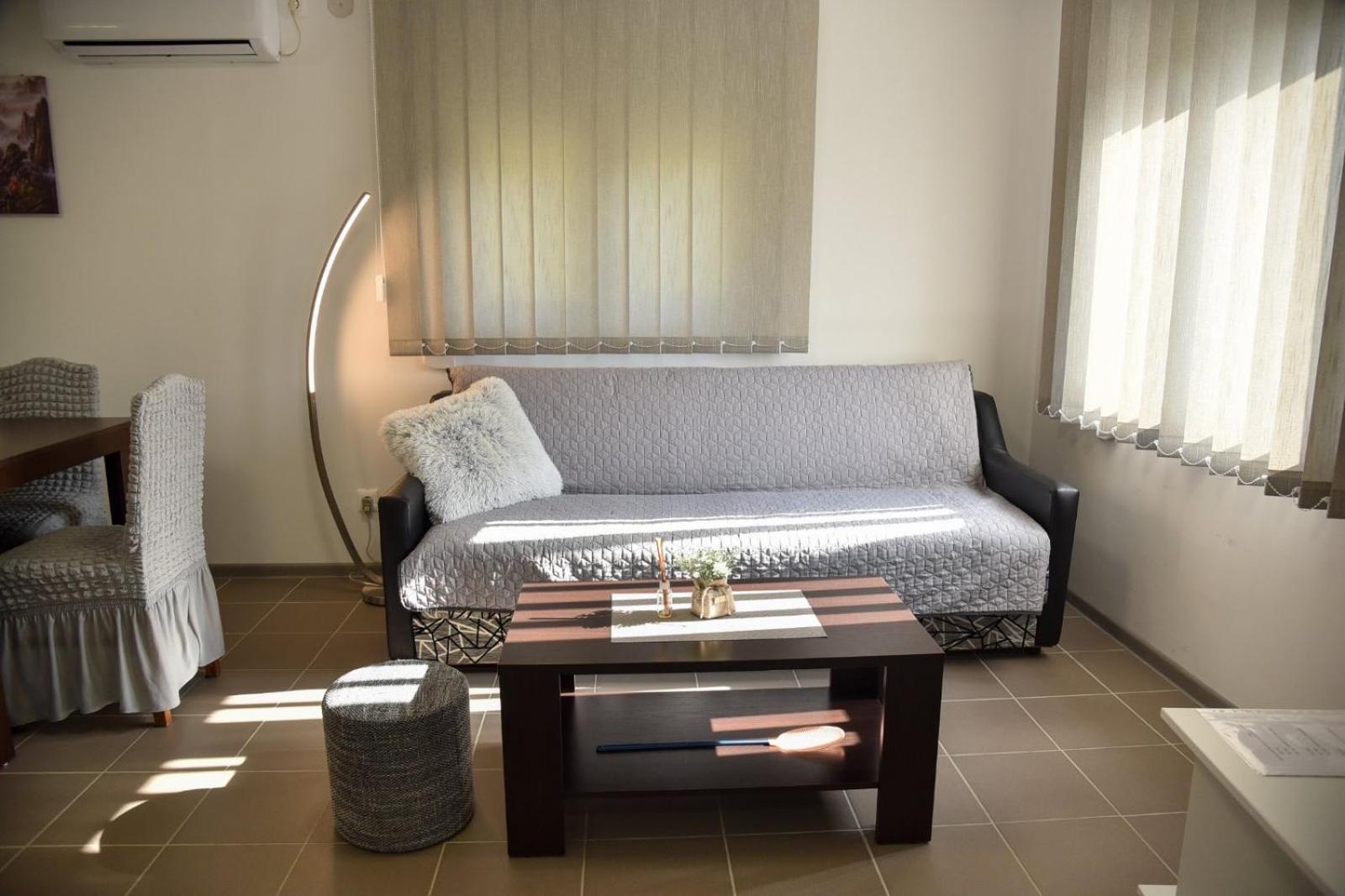 Boja Zalaska - Kameni Apartman Jagodina Buitenkant foto
